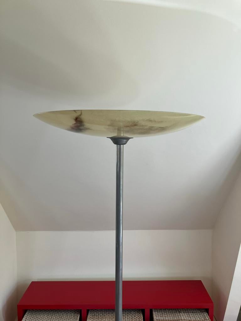 Art Deco Vloerlamp, messing voet en gemarmerde glazen schaal, Huis en Inrichting, Lampen | Vloerlampen, Ophalen, Art Deco, 150 tot 200 cm