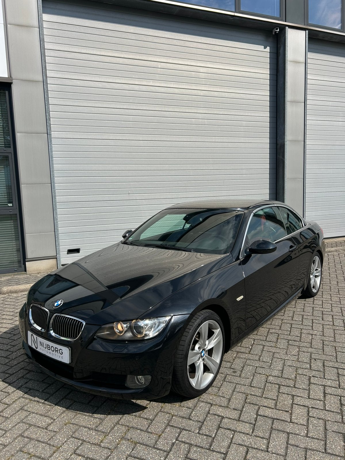 BMW 3-Serie 2.5 I 325 Cabrio AUT 2007 Zwart, Dealer onderhouden, Achterwielaandrijving, Cabriolet, 4 stoelen