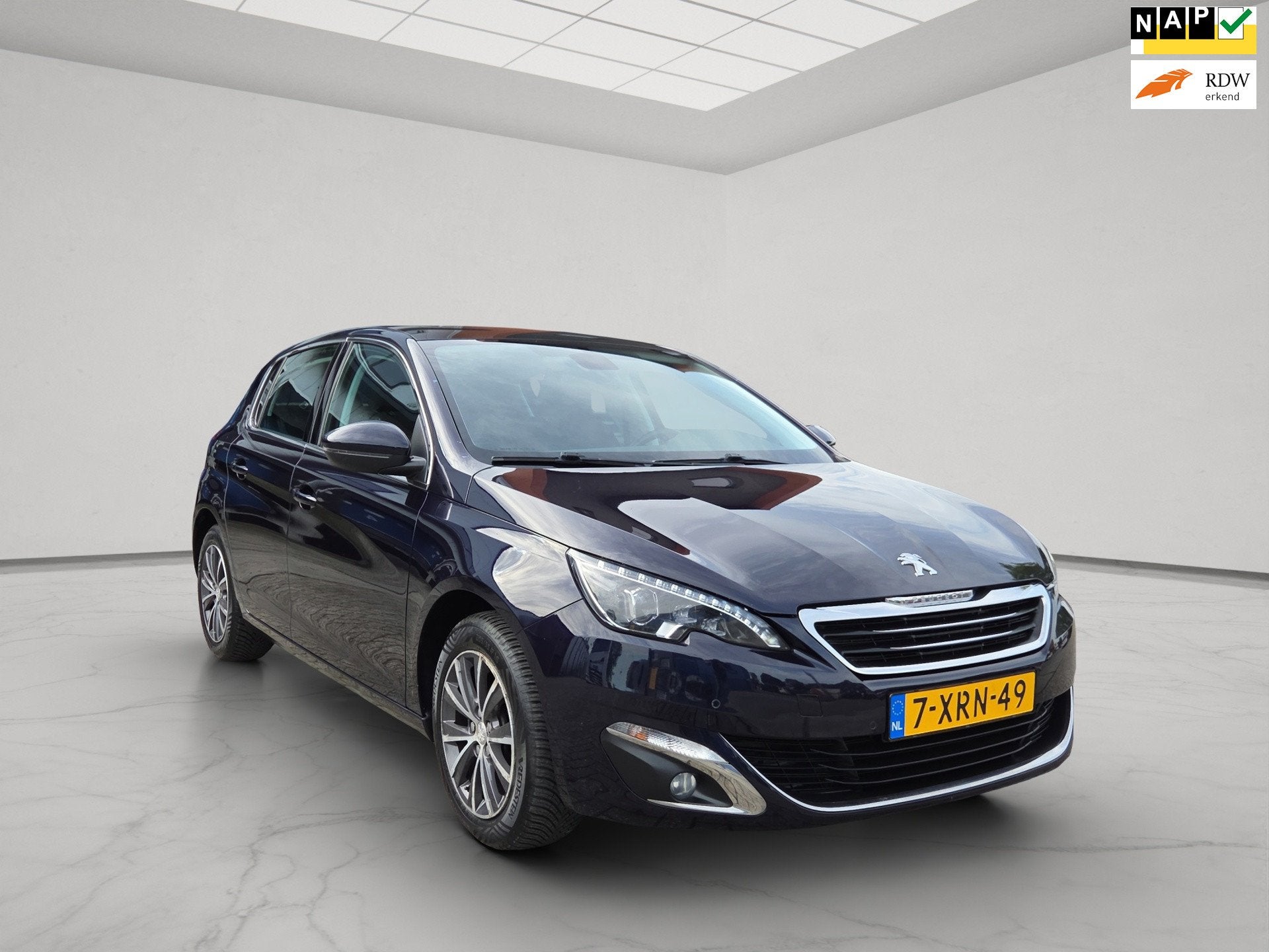 Peugeot 308 1.2 e-THP Blue Lease Premium, Voorwielaandrijving, Stof, Gebruikt, 1199 cc