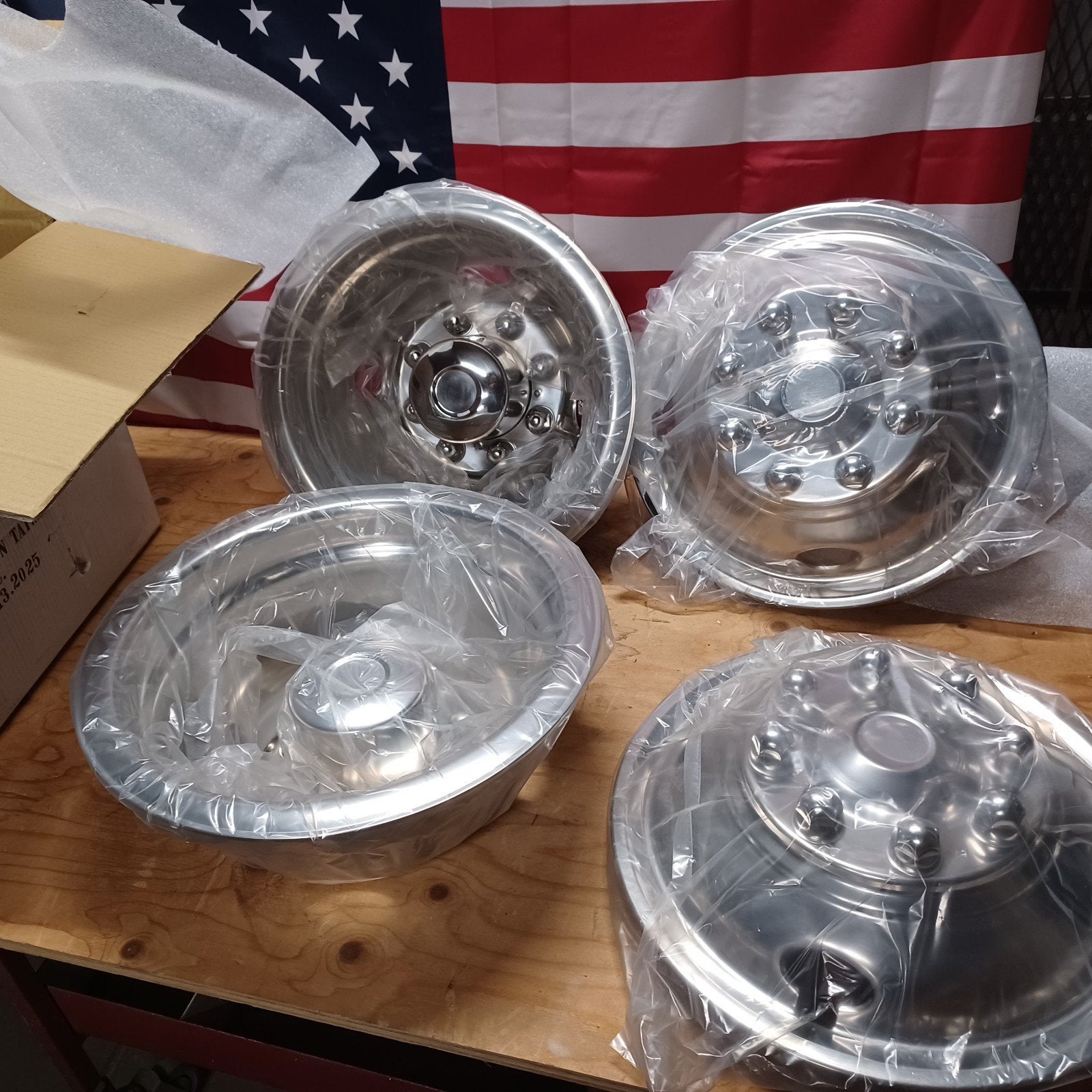 wieldoppen wheelcovers 16 inch dually, Auto-onderdelen, Ophalen, Nieuw