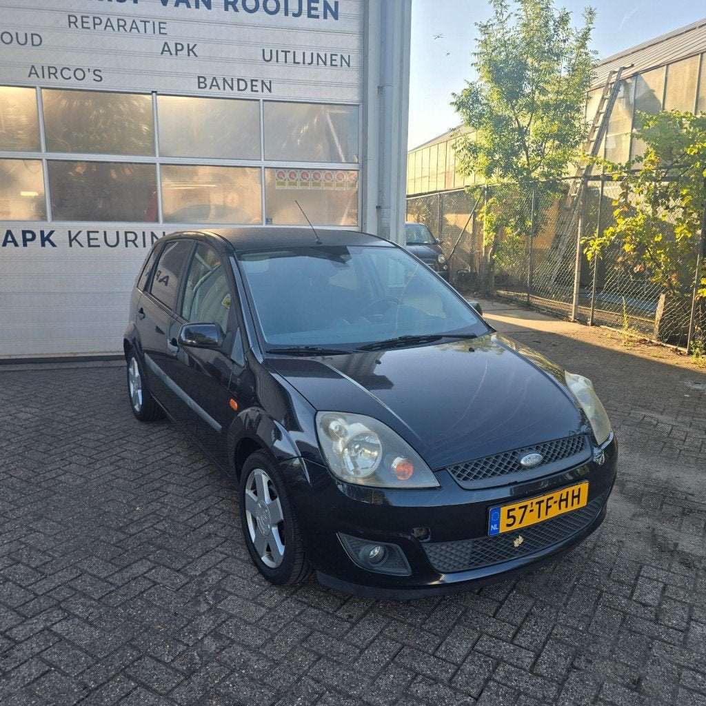 Ford FIESTA 1.3 Hatchback Futura 5 deurs, 1299 cc, Huisgarantie, 4 cilinders, Met garantie (alle)