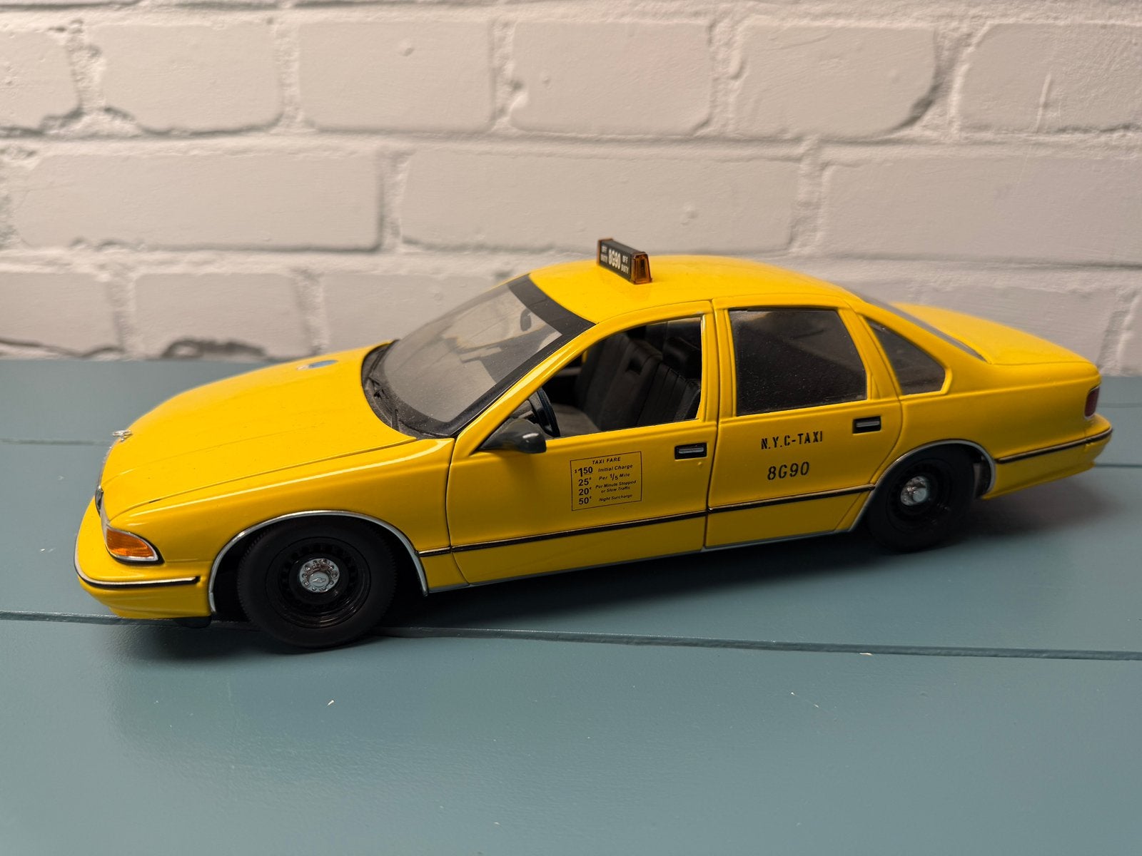Chevrolet Caprice TAXI New York (UT models), Ophalen of Verzenden, Zo goed als nieuw, UT Models