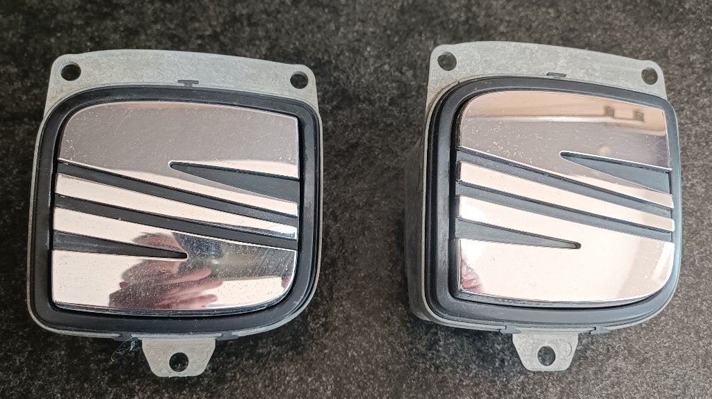 Seat kofferbak greep (2x), Auto-onderdelen, Ophalen of Verzenden, Gebruikt, Seat