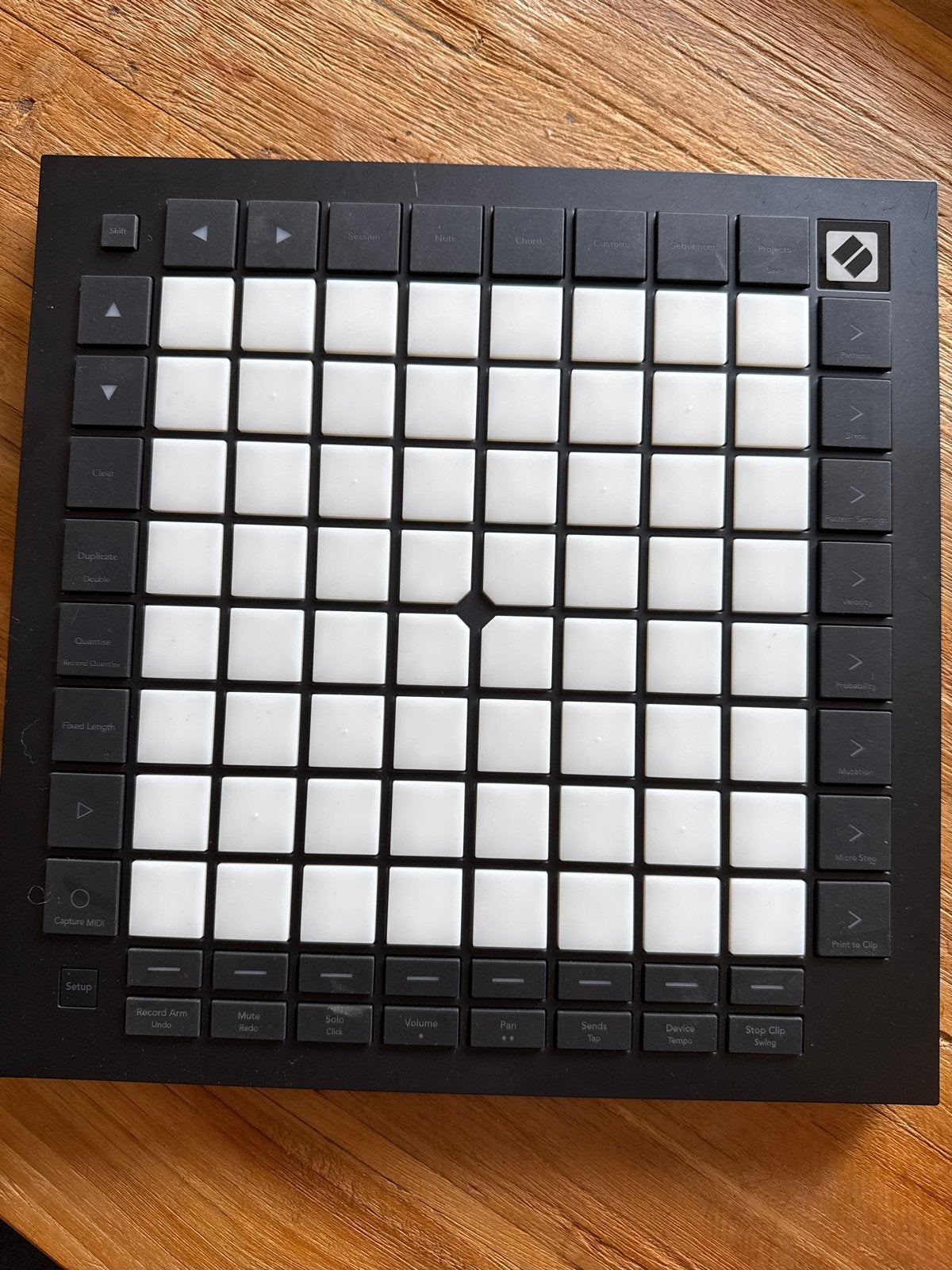 Novation Launchpad Pro MK3 MIDI Grid Controller, Ophalen, Novation, Overige aantallen, Zo goed als nieuw