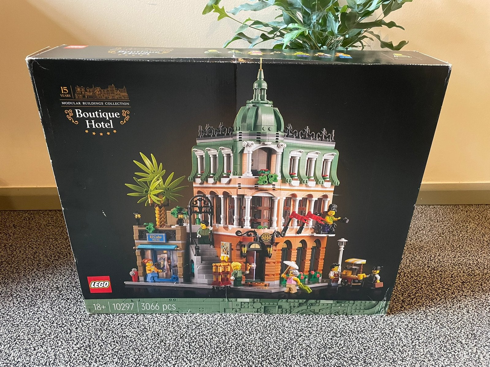 Lego 10297 boutique hotel, Ophalen of Verzenden, Zo goed als nieuw