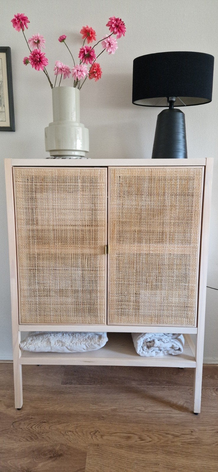 Rotan kastje met 2 deuren en open vak, Ophalen, Gebruikt