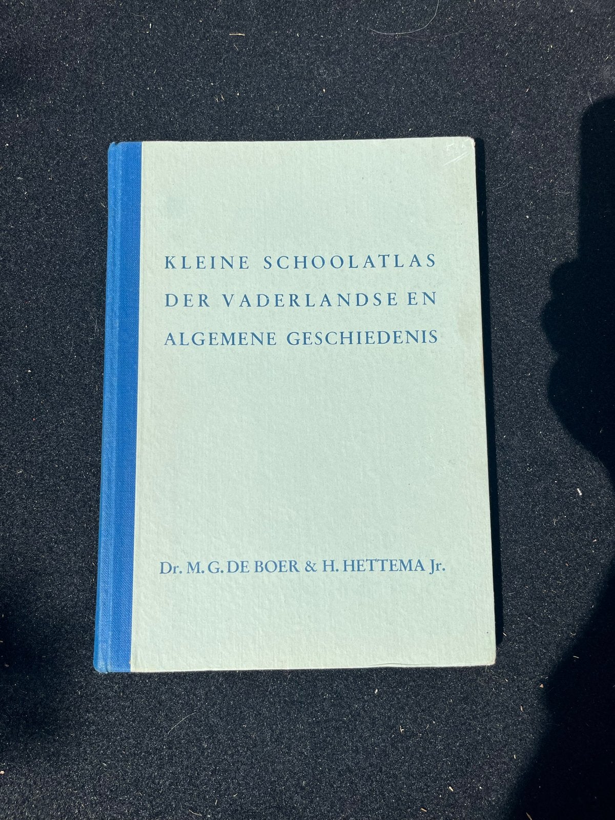 Kleine Schoolatlas Vaderlandse en Algemene Geschiedenis, Gelezen, Overige atlassen, Ophalen of Verzenden, 1800 tot 2000
