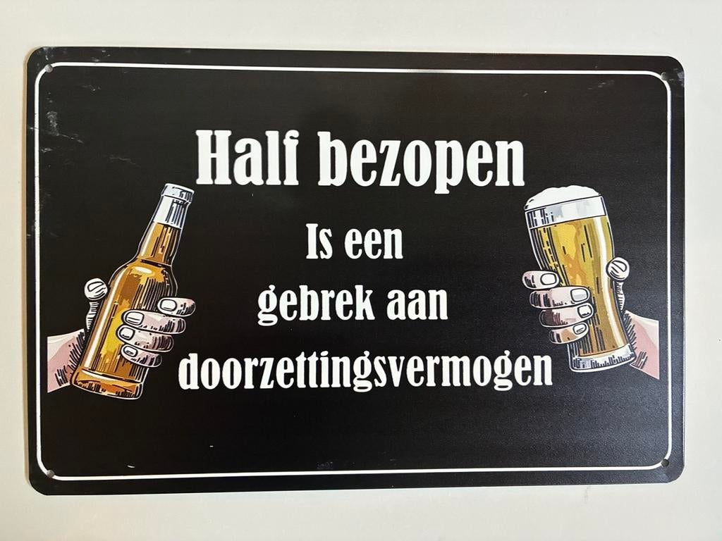half bezopen Metalen wandbord 20 x 30 cm - Vintage mancave, Verzenden, Zo goed als nieuw, Reclamebord, Plaat of Schild