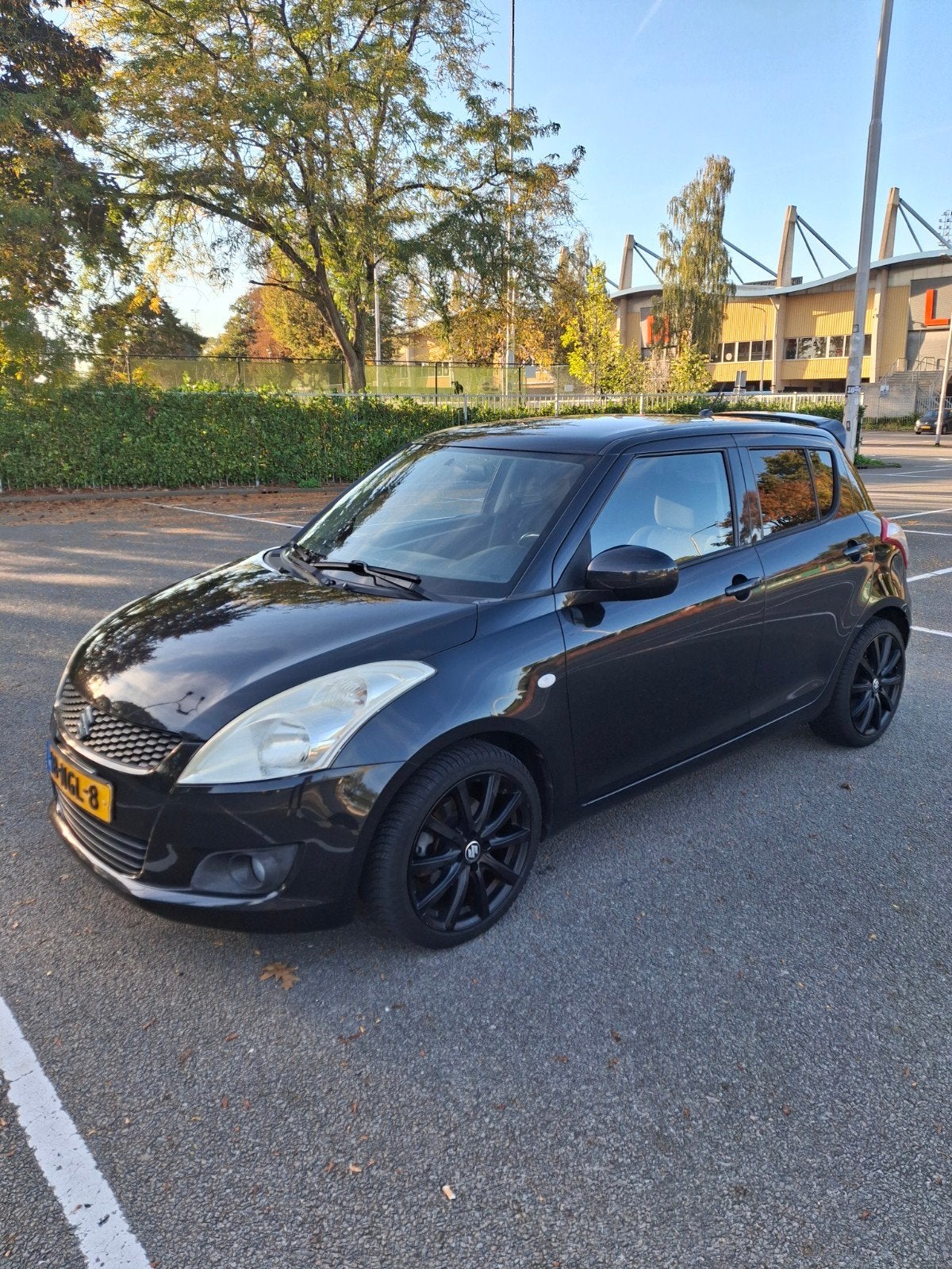 Suzuki Swift Exclusive Automaat | 2e eigenaar | Facelift, Auto's, 40 €/maand, 4 cilinders, 965 kg, Origineel Nederlands