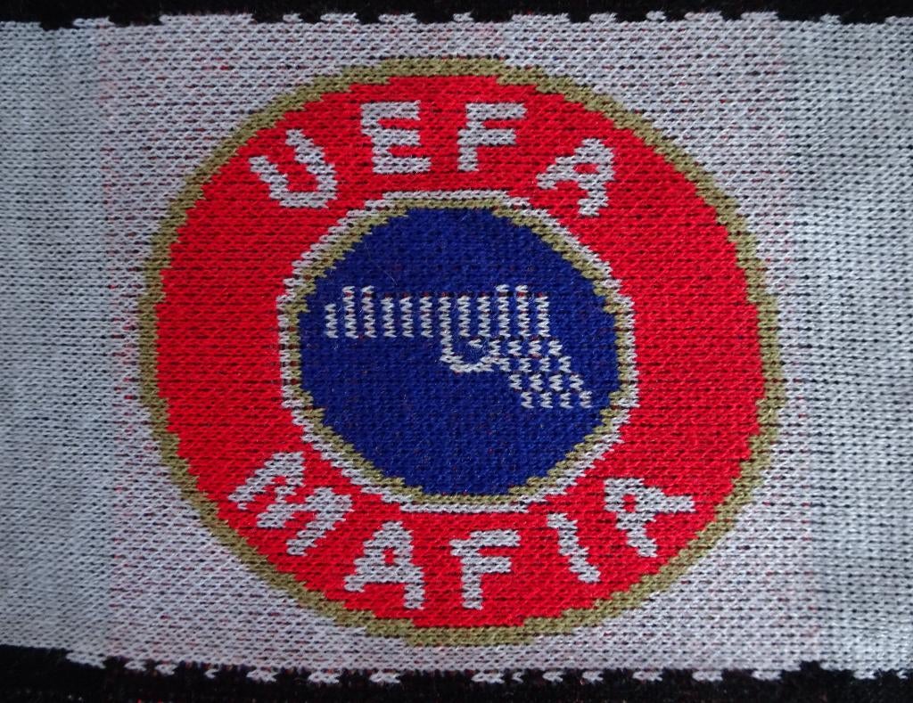 sjaal UEFA Mafia, Verzamelen, Ophalen of Verzenden, Nieuw, Buitenlandse clubs, Vaantje of Sjaal