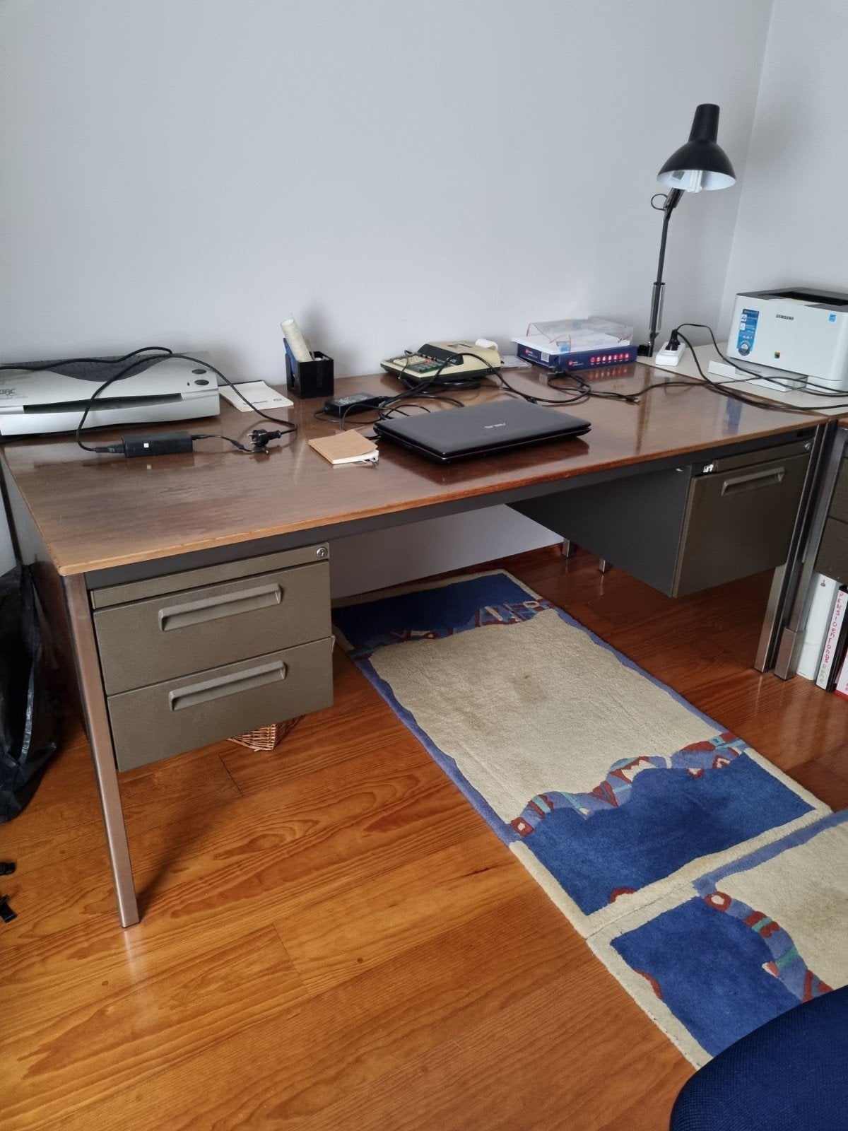 Gratis buro, Huis en Inrichting, Bureaus, Ophalen of Verzenden, Gebruikt