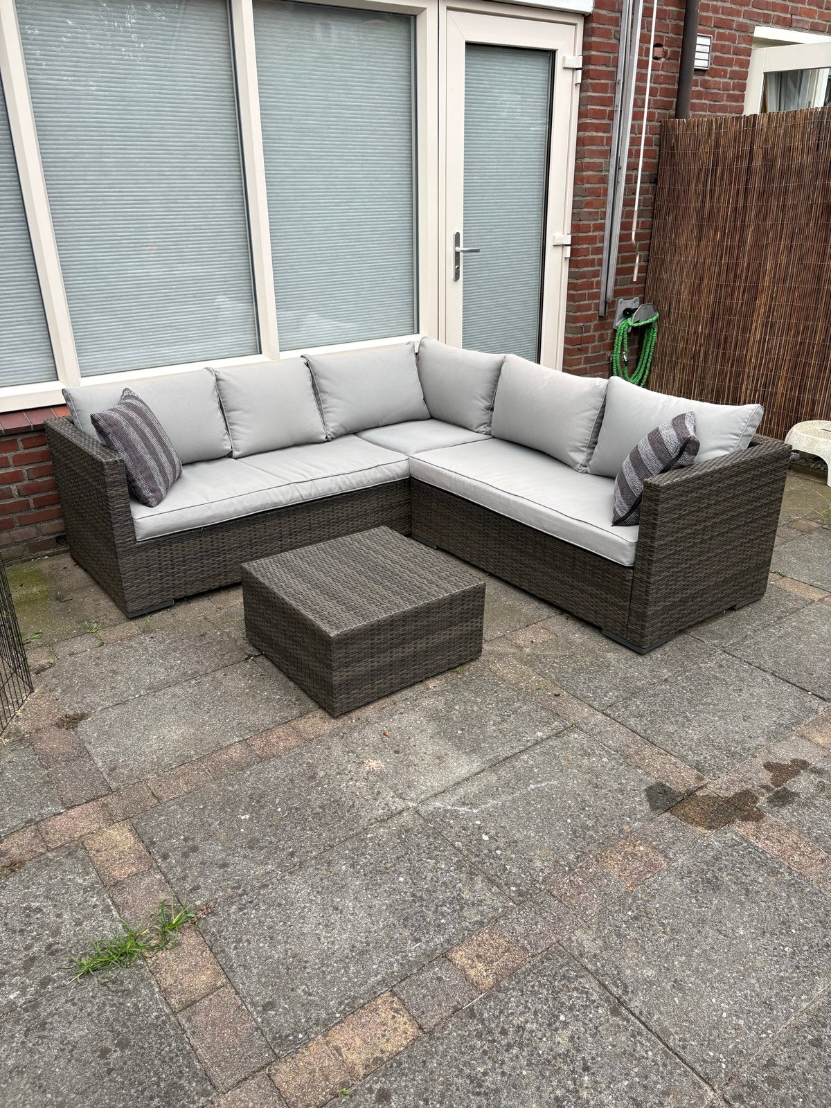 Loungeset met Kussens en Bijzettafel, Ophalen, 5 zitplaatsen, Gebruikt, Loungeset