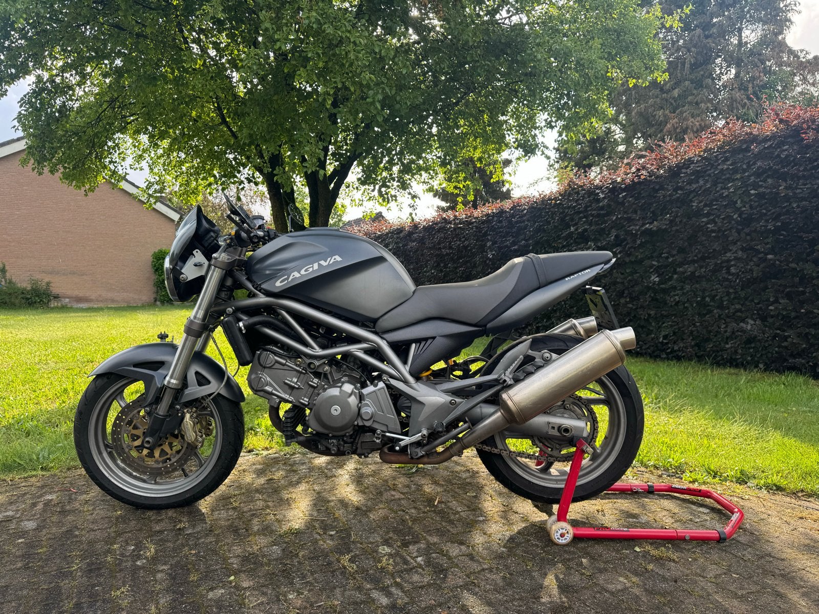 Cagiva Raptor 650 - Sportieve Naked Bike