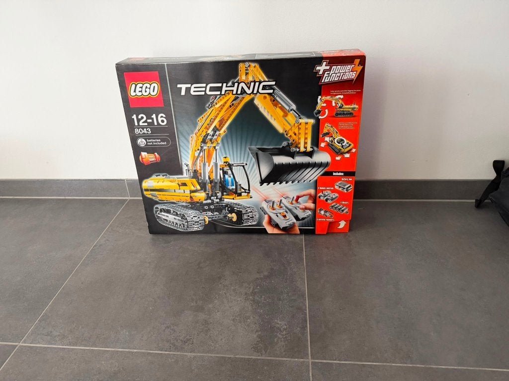 LEGO Technic 8043 Motorized Excavator - Compleet, Ophalen, Zo goed als nieuw
