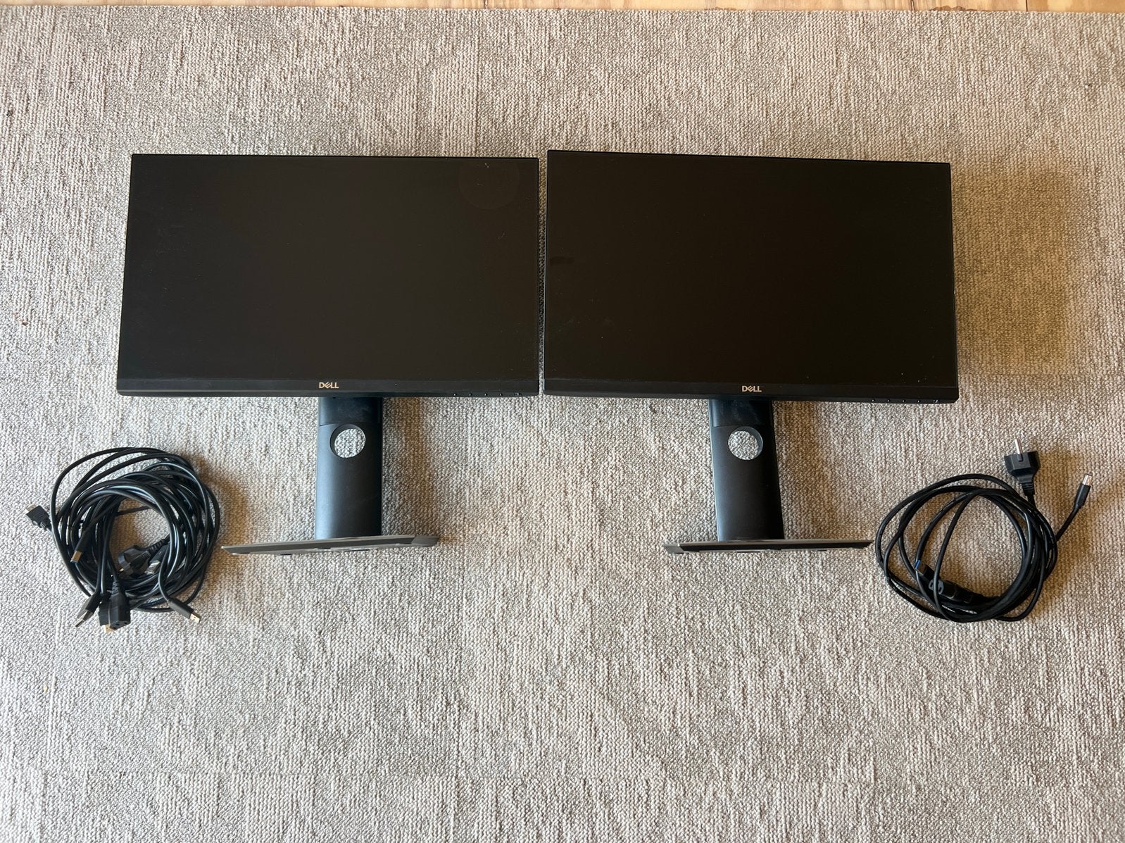 2 Dell P2219H monitoren met standaard en kabels, Ophalen, IPS, In hoogte verstelbaar, Full HD