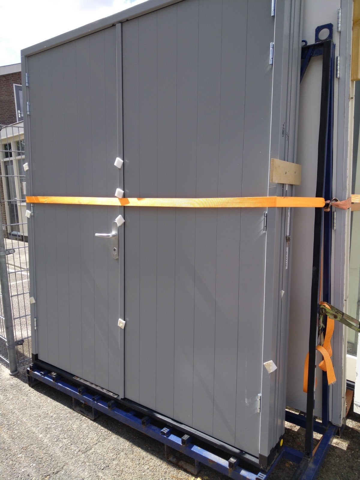 2 sets kozijn met dubbele garage deuren, Ophalen of Verzenden, Hout, 120 cm of meer, 215 cm of meer