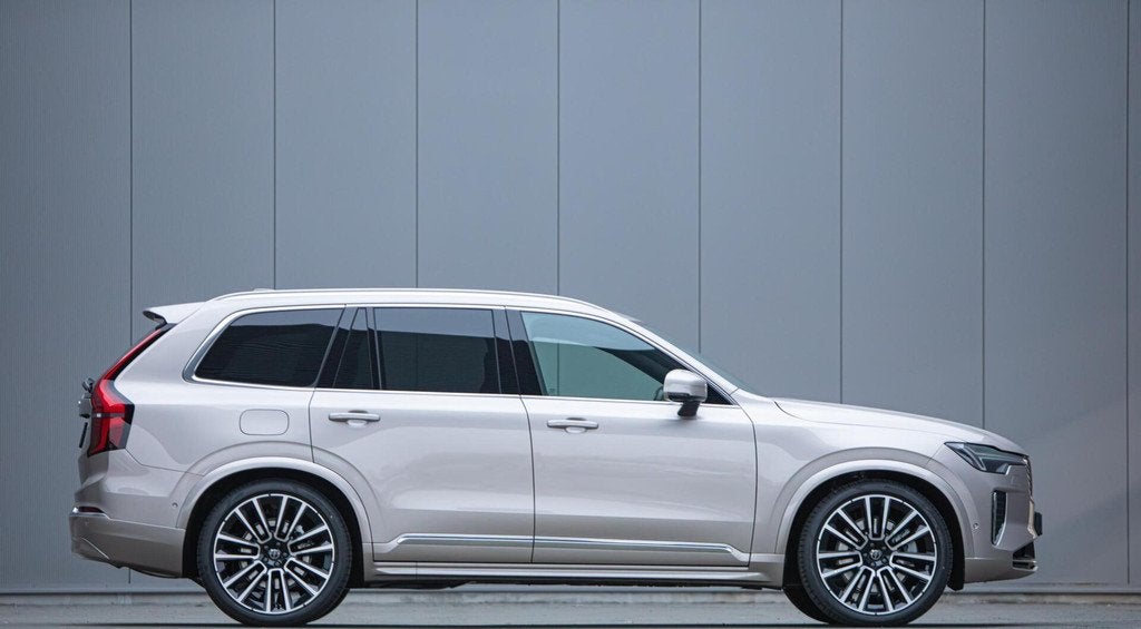 Volvo XC90 2.0 T8 Plug-in hybrid AWD Ultra Bright MY 2026 Fa, Auto's, Volvo, 4 cilinders, 1969 cc, 7 stoelen, Bedrijf