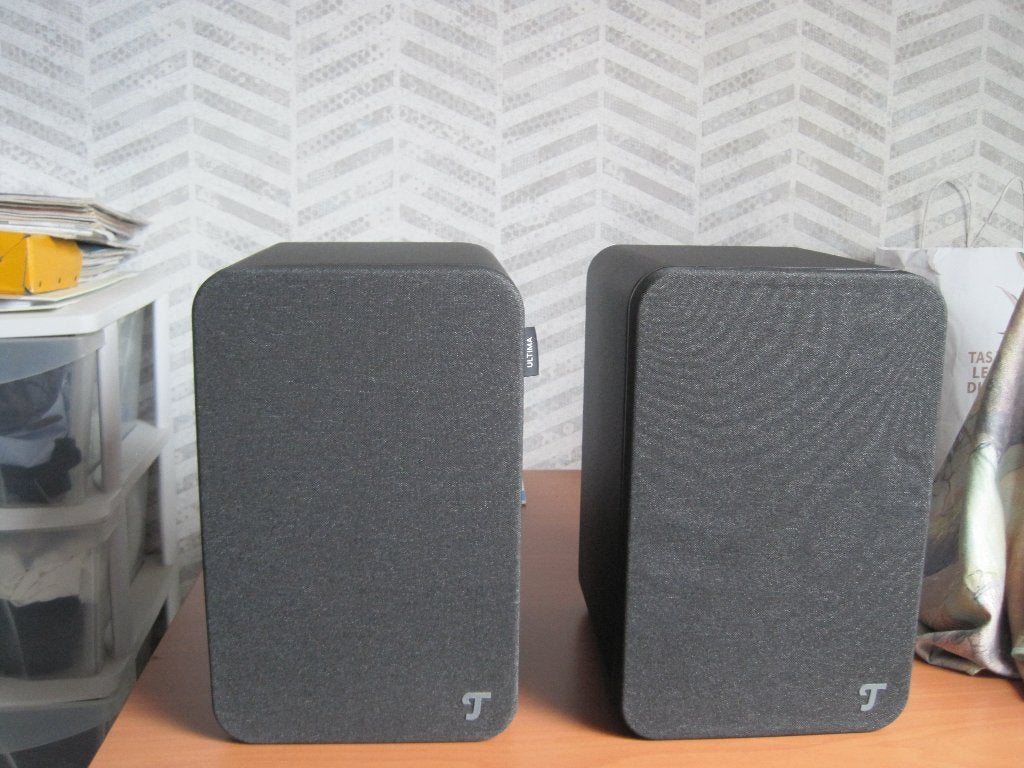 boekenplankspeakers