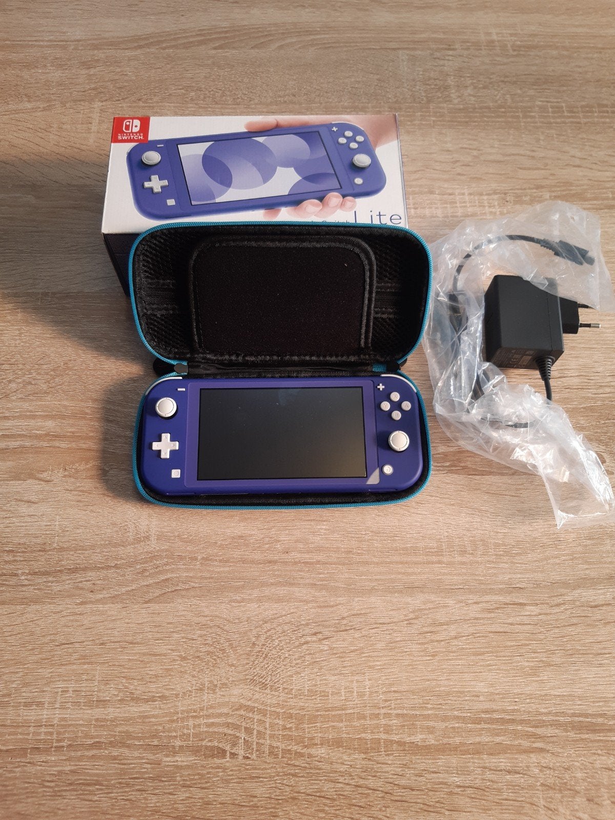 Nintendo switch lite, Spelcomputers en Games, Spelcomputers | Nintendo Switch Lite, Ophalen, Overige kleuren, Zo goed als nieuw