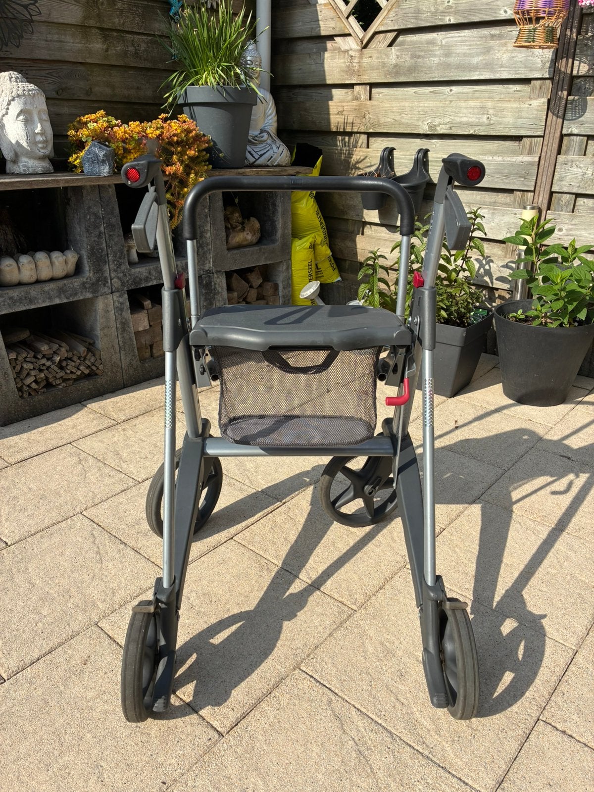 ANWB rollator, Ophalen, Opvouwbaar, Gebruikt