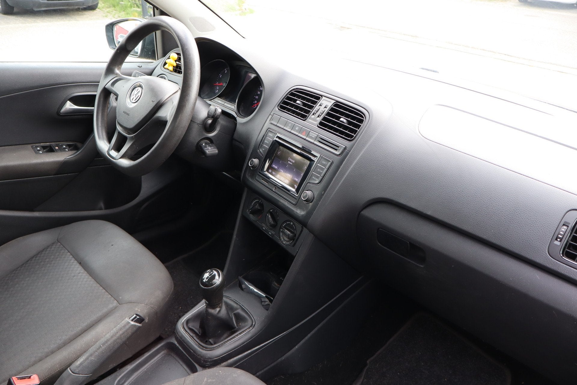 Volkswagen Polo 1.0 Meeneemprijs/Airco/Bluetooth/5 deurs, Auto's, Euro 6, 60 pk, Bedrijf, Handgeschakeld