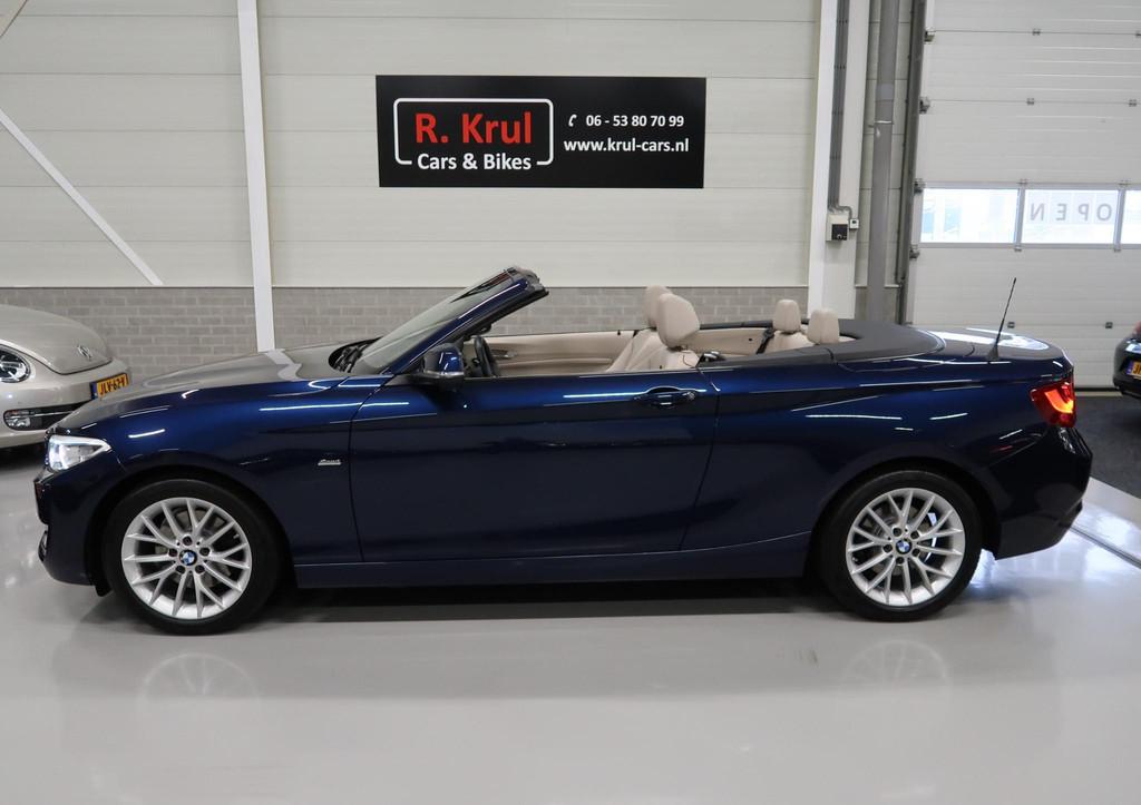 BMW 2-serie Cabrio 220i Sport Automaat Airco-ecc Trekhaak af, Automaat, Achterwielaandrijving, Gebruikt, Euro 6