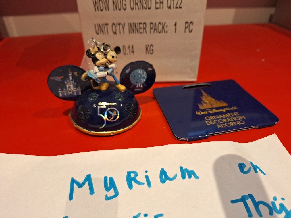 Disney WDW earhat Mickey en Minnie Mouse ornament, Verzamelen, Ophalen of Verzenden, Mickey Mouse, Zo goed als nieuw, Beeldje of Figuurtje