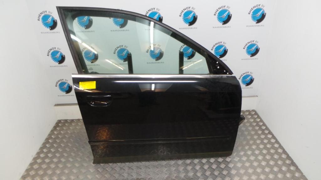 AUDI A4 AVANT 1.8T AUTOM. PORTIER RV 2002, Auto-onderdelen, Gebruikt, Deur, Ophalen of Verzenden, Stiba lid