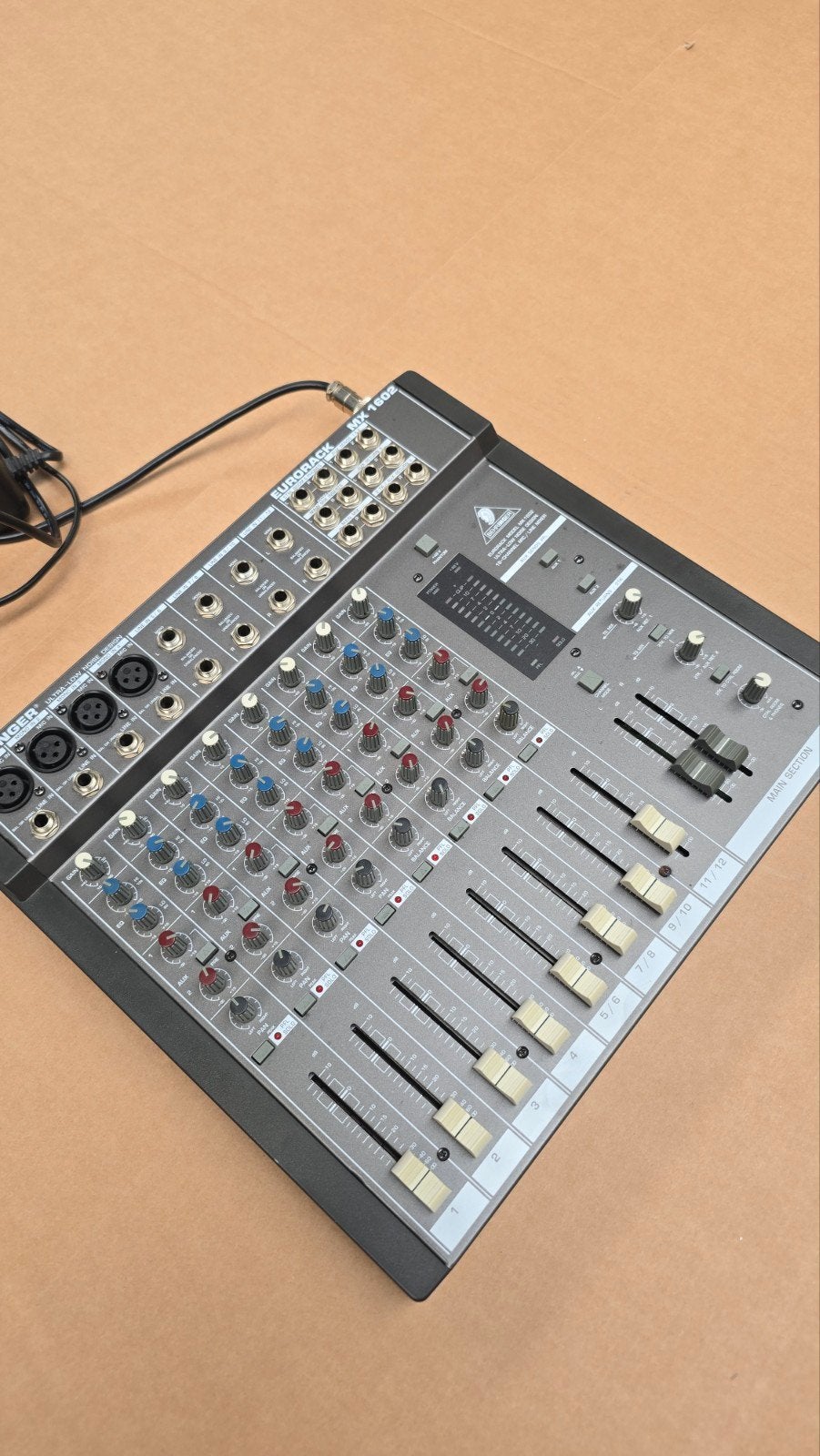 Behringer Eurorack MX1602 Mengpaneel - Studio Mixer, Ophalen of Verzenden, Gebruikt, 10 tot 20 kanalen, Microfooningang