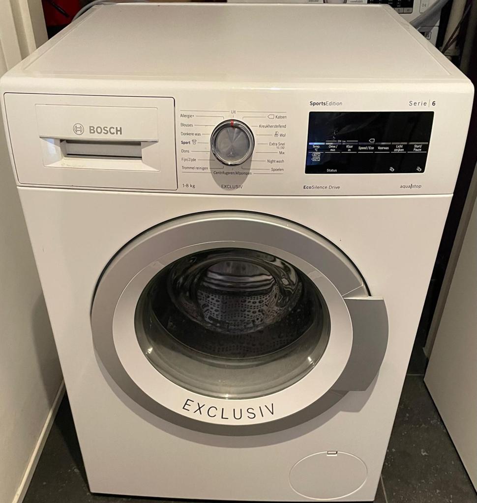 Wasmachine Bosch EXCLUSIVE serie 6 sports edition, Ophalen, 1200 tot 1600 toeren, Minder dan 85 cm, 8 tot 10 kg