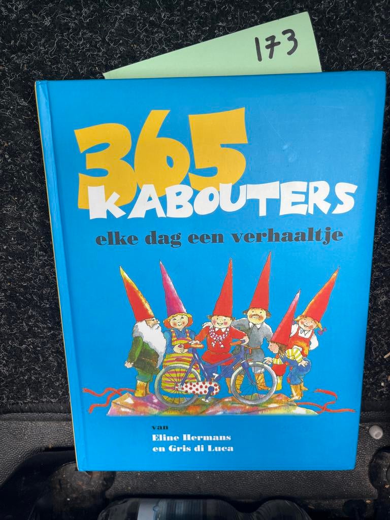 365 Kabouters: Elke Dag een Verhaaltje - Eline Hermans, Ophalen of Verzenden, Zo goed als nieuw, Sprookjes