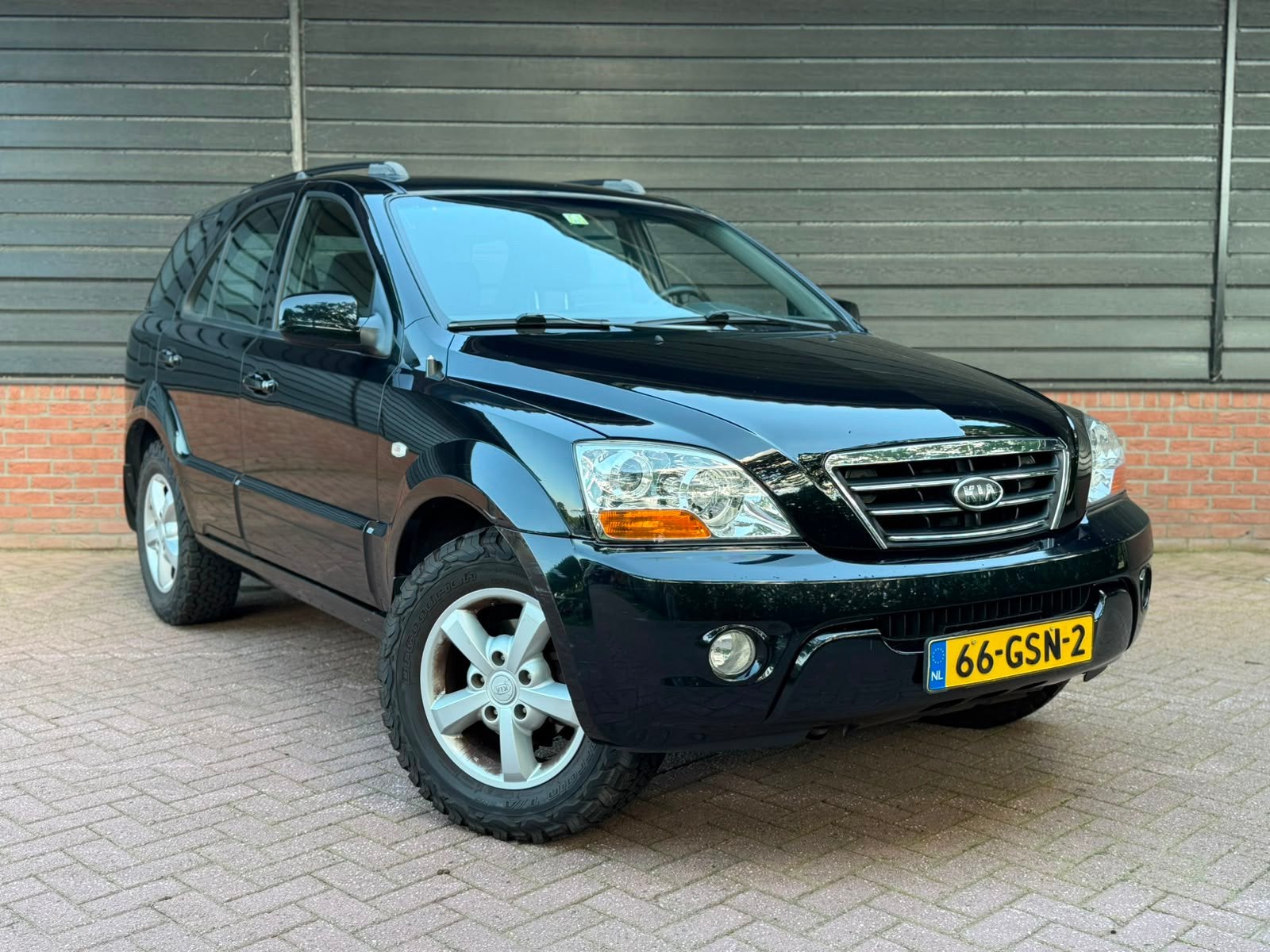 Kia Sorento 3.3 V6 AUT 2008 Zwart Automaat !! Clima !! Nap!, Auto's, Kia, Automaat, Stof, Zwart, 1886 kg