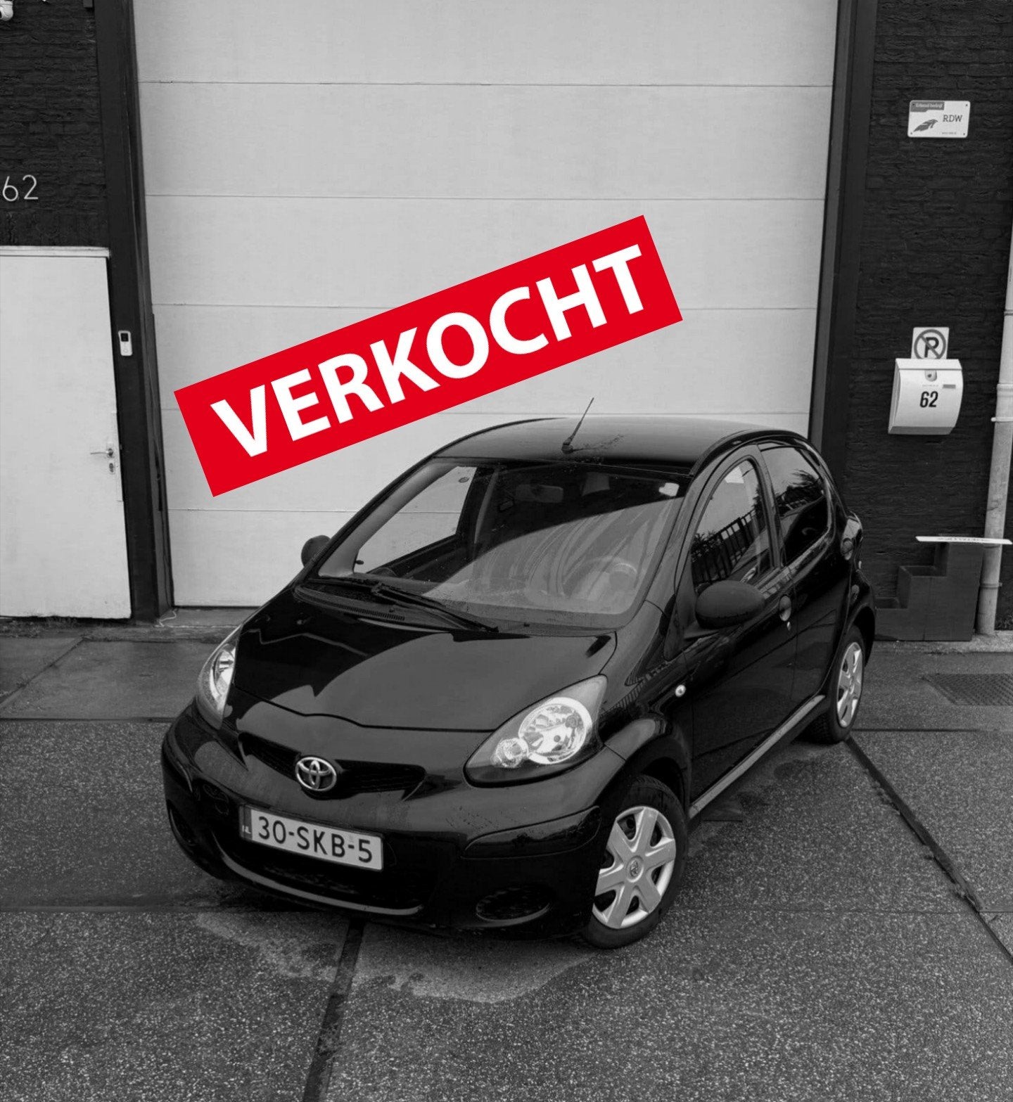 Toyota Aygo 1.0  5DR 2011( Airco/Nap/NewApk) Gratis Carplay, Voorwielaandrijving, 4 stoelen, Origineel Nederlands, Bedrijf