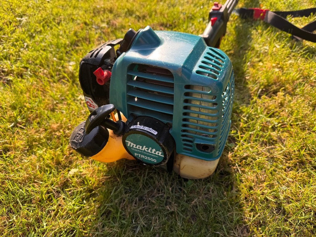 Heggenschaar Makita PTH2500, Ophalen, Gebruikt, Benzine, Makita