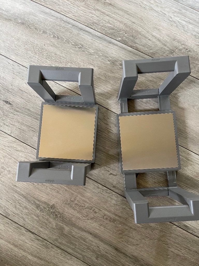 BORDENREK MERK BLUM ORGA-LINE , 2 STUKS , NIEUW, Overige materialen, Overige typen, Nieuw, Ophalen of Verzenden