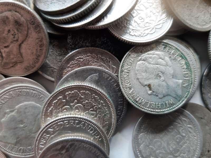 Nederland Lot 100 zilveren kwartjes, Postzegels en Munten, Munten | Nederland, Setje, Zilver, Ophalen of Verzenden, 10 cent