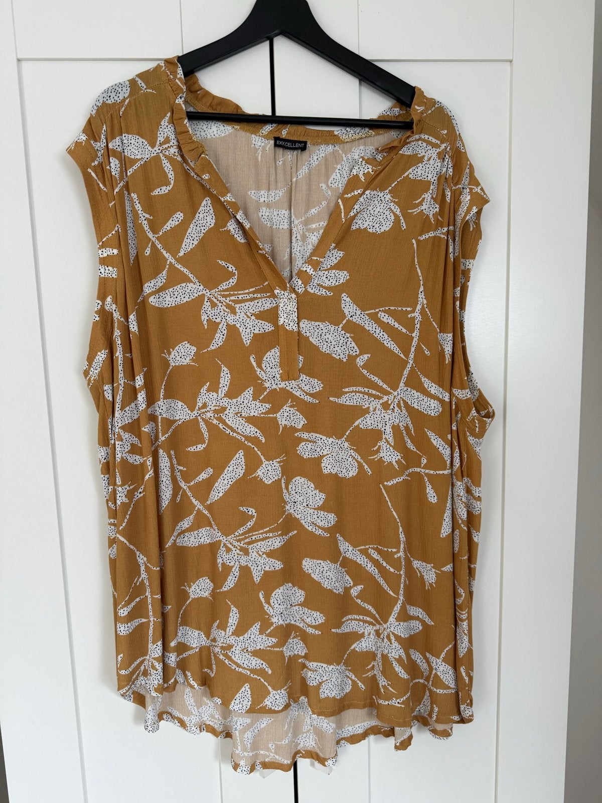 Leuke okergele/mosterd top van Exxcellent, maat 50, Ophalen of Verzenden, Gedragen, Geel, Shirt of Top