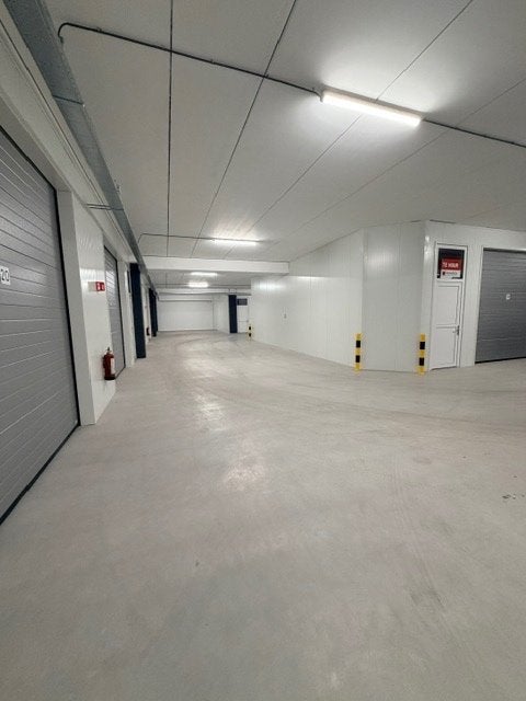 Foto 5 van Moderne bedrijfsunit te huur