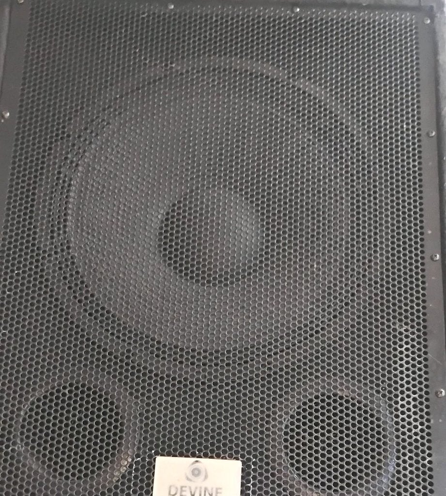 Devine PA speakers - set van 2 - passief - metalen grill, Gebruikt, Party speaker, Ophalen, 150 watt of meer