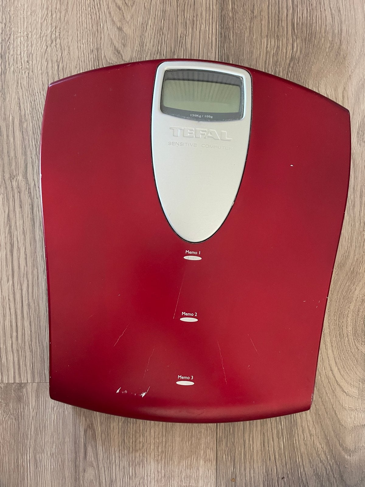 Tefal Personenweegschaal - Rood, Digitaal, Gebruikt, Ophalen, Gebruikt, 1 tot 500 gram, 100 kg of meer