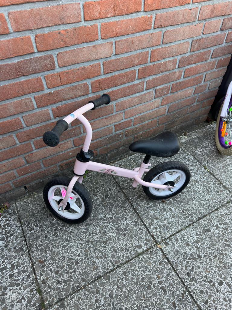 Roze loopfiets voor de allerkleinsten, Ophalen, Gebruikt, Loopfiets