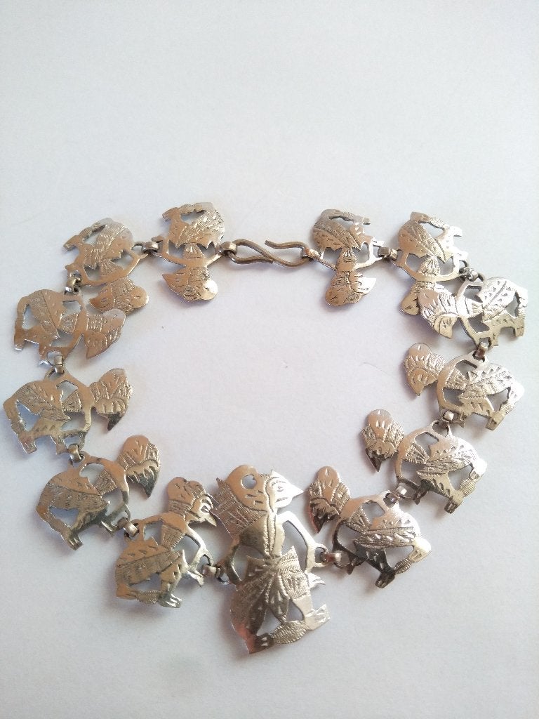 ARMBAND, Djoccia-zilver, 20 cm, met wajang-poppetjes, Ophalen of Verzenden, Zilver, Armband