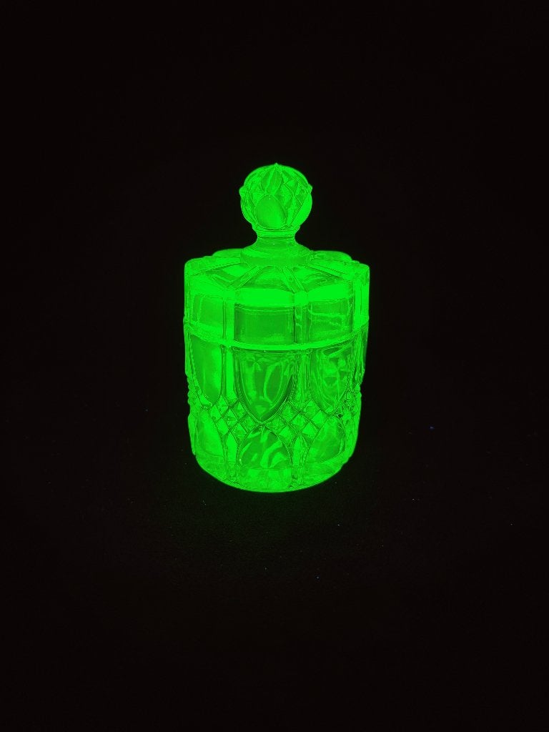 Val Saint Lambert uranium glas potje annagroen, Ophalen of Verzenden