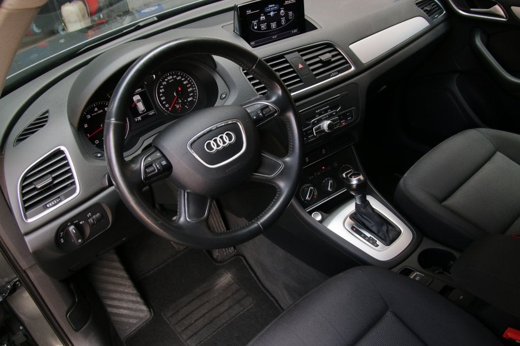 Audi Q3 1.4 TFSI CoD Adr. S-Line (bj 2017, automaat), Auto's, 12 maanden, Euro 6, 4 cilinders, Grijs