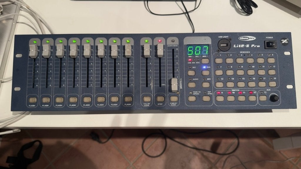 Showtec Lite-8 Pro DMX lichtcontroller, Muziek en Instrumenten, Ophalen of Verzenden, Gebruikt, Licht, Geluidgestuurd