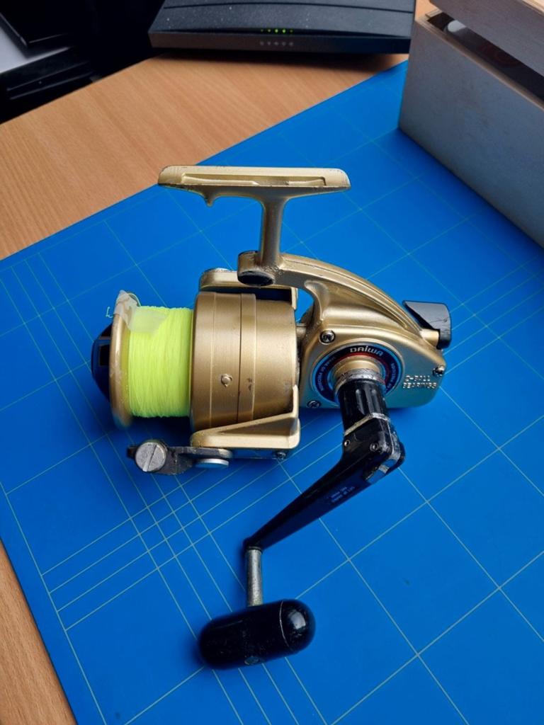 Te koop daiwa Gold GS 9 vismolen, Ophalen of Verzenden, Zo goed als nieuw, Molen