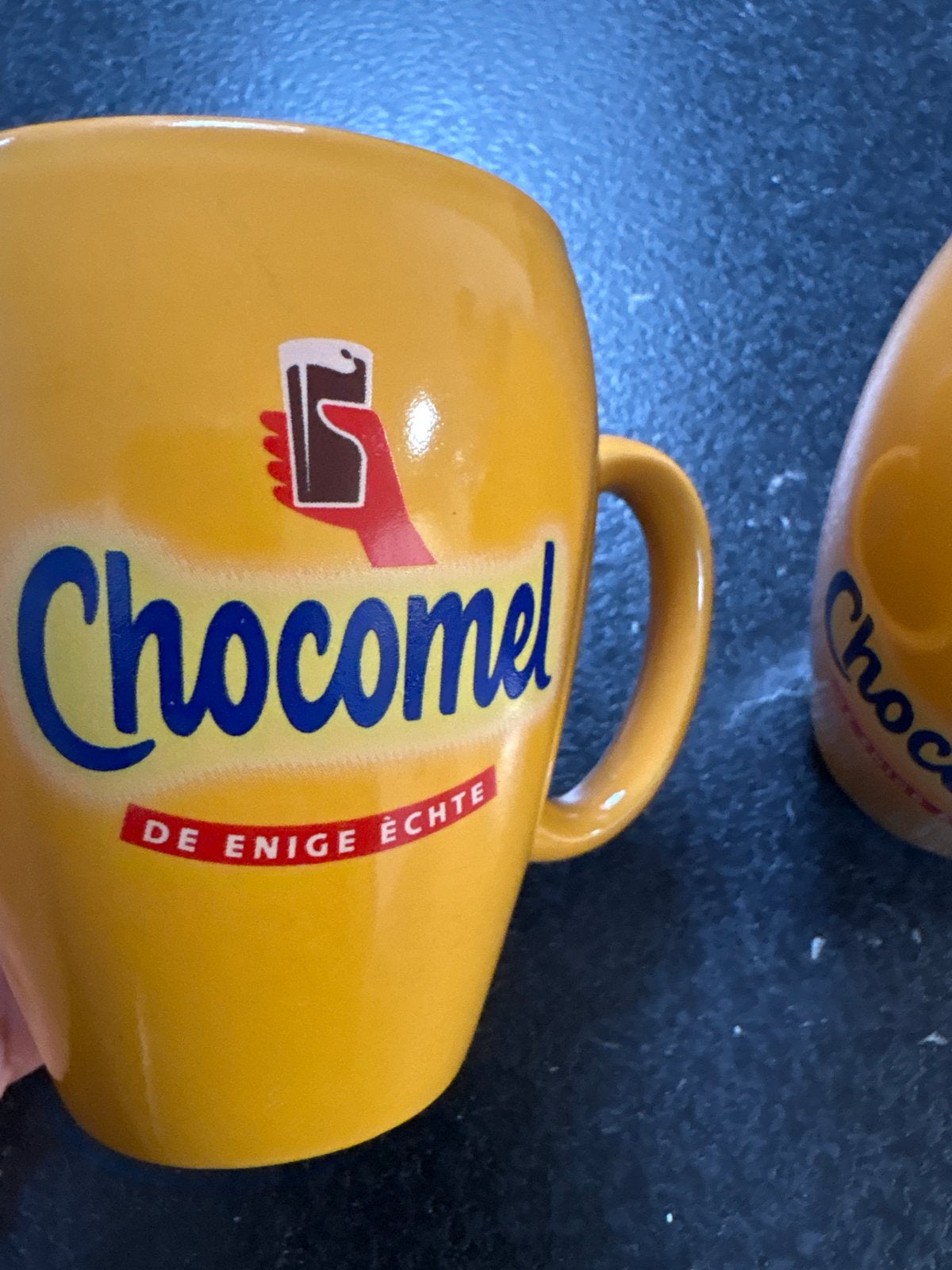 Chocomel mokken - De Enige Echte (2 stuks), Overige typen, Geel, Ophalen of Verzenden, Zo goed als nieuw