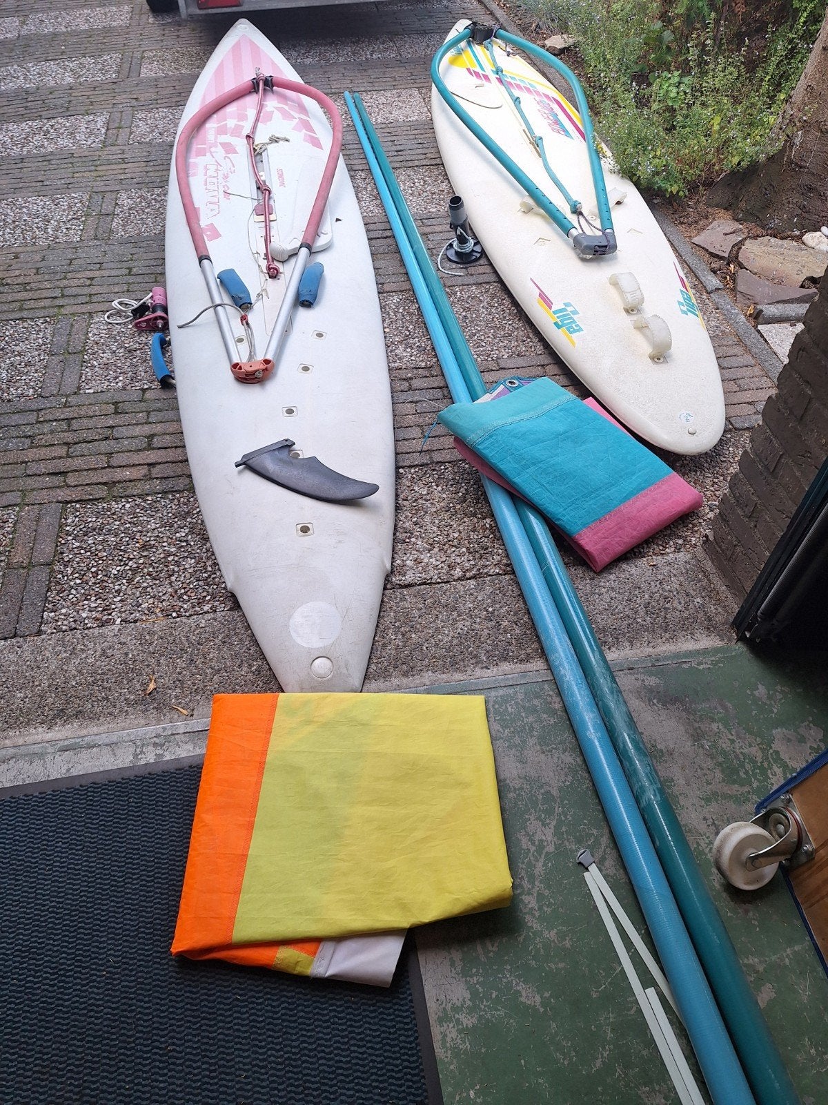 2 surfplanken, Watersport en Boten, Windsurfen, 250 tot 300 cm, Gebruikt, Plank, Ophalen