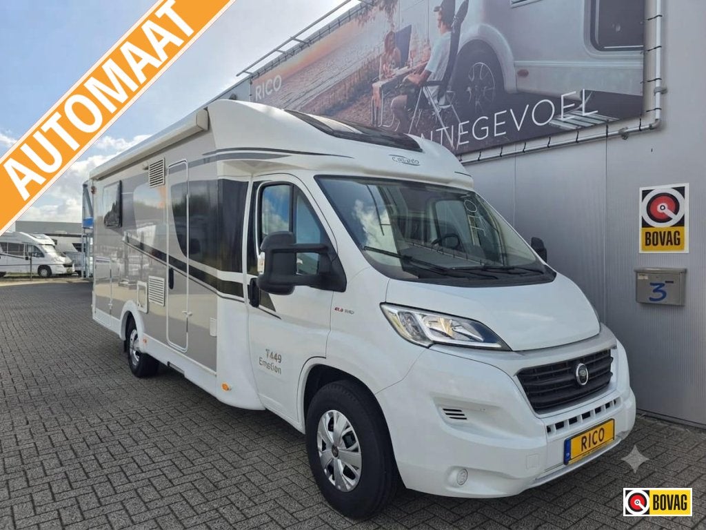 Carado T 449 Automaat/Queensbed/150 pk/5 gordelplaatsen, Caravans en Kamperen, Automaat, Ringverwarming, Fiat, 7 tot 8 meter
