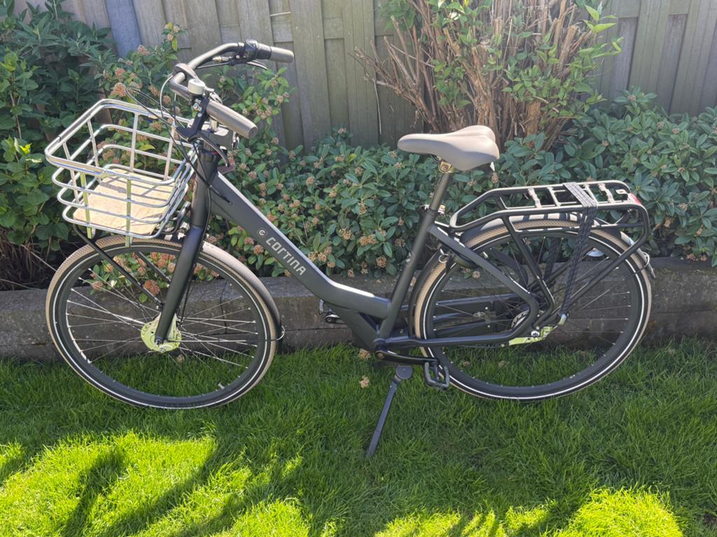 Cortina stadsfiets 50 cm – nette staat + accessoires”, Fietsen en Brommers, Fietsen | Dames | Damesfietsen, Overige merken, Versnellingen